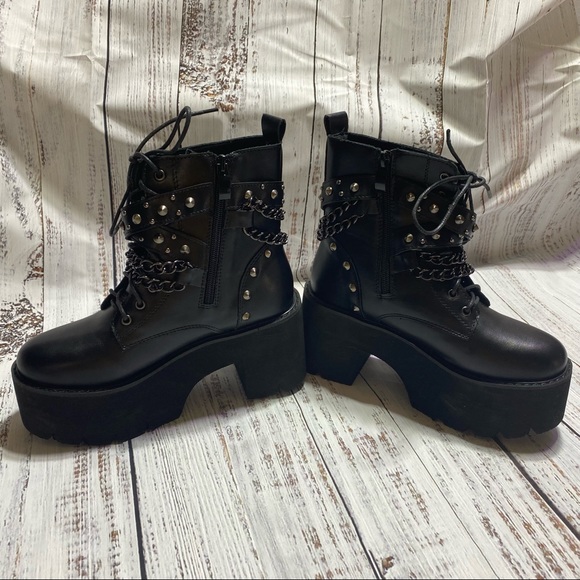 Black Platform Shoes with Chains and Studs Size 5.5 NWOB - Picture 5 of 6